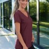 Womens T Shirts Short Saonta V Neck Tops with Pockets Summer Fashion Trendy Soft Casual Comfy Outfits Clothes 2024