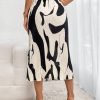 Saonta  Women's High Waist Graphic Print A Line Pleated Long Skirt
