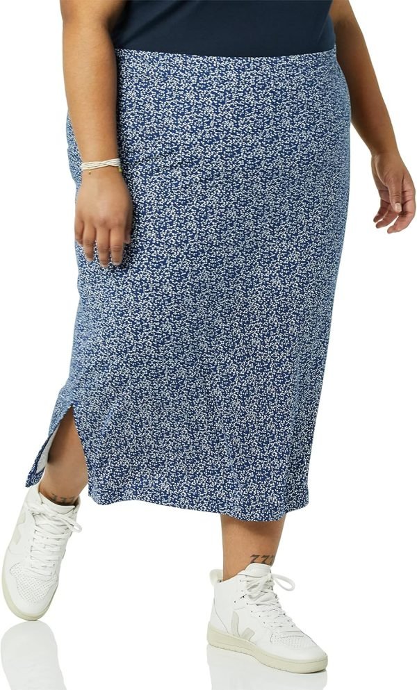 Saonta  Women's Pull-On Knit Midi Skirt (Available in Plus Size)